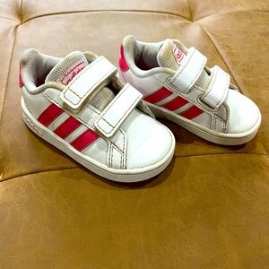 Adidas pink toddler Velcro shoes size 5k